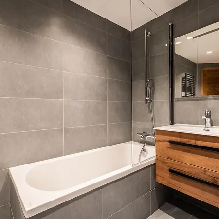 Appartement Appartement de Luxe 170m², 5 chambres, Ski aux Portes, Parking, Wifi - FR-1-755-31