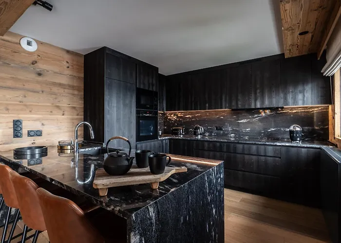 De Luxe 170m², 5 Chambres, Aux Portes, Parking, Wifi - Fr-1-755-31